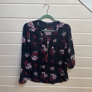 Express Portofino Blouse, black floral, size med